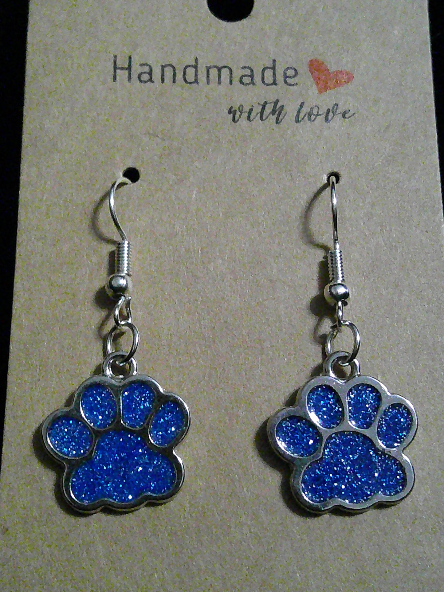 Blue paw