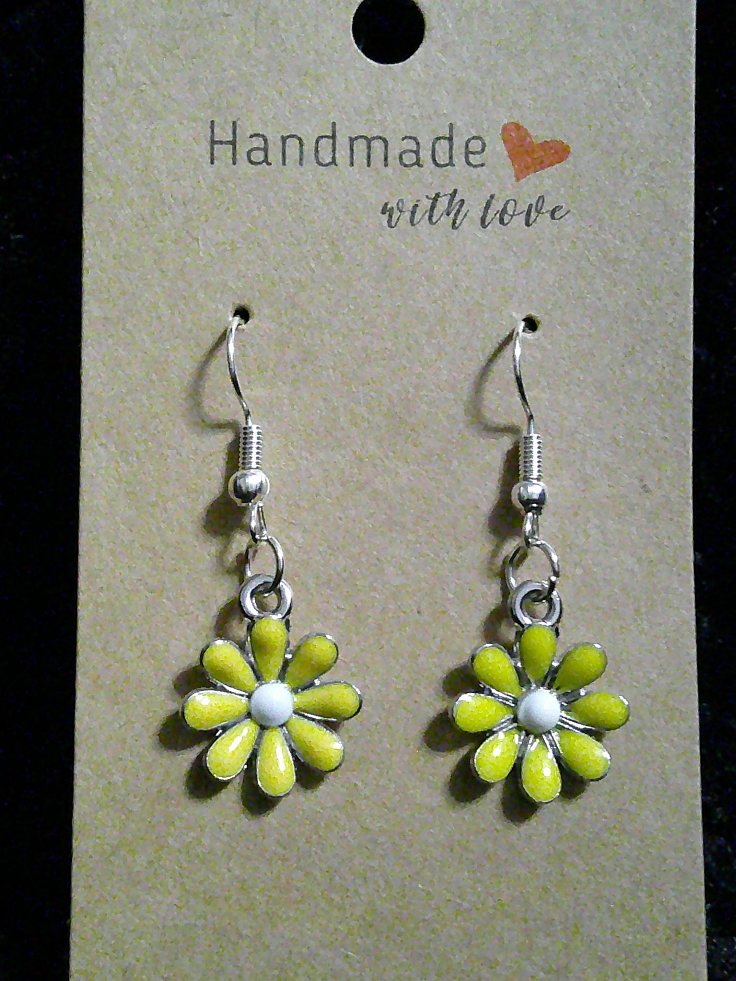 Yellow daisy