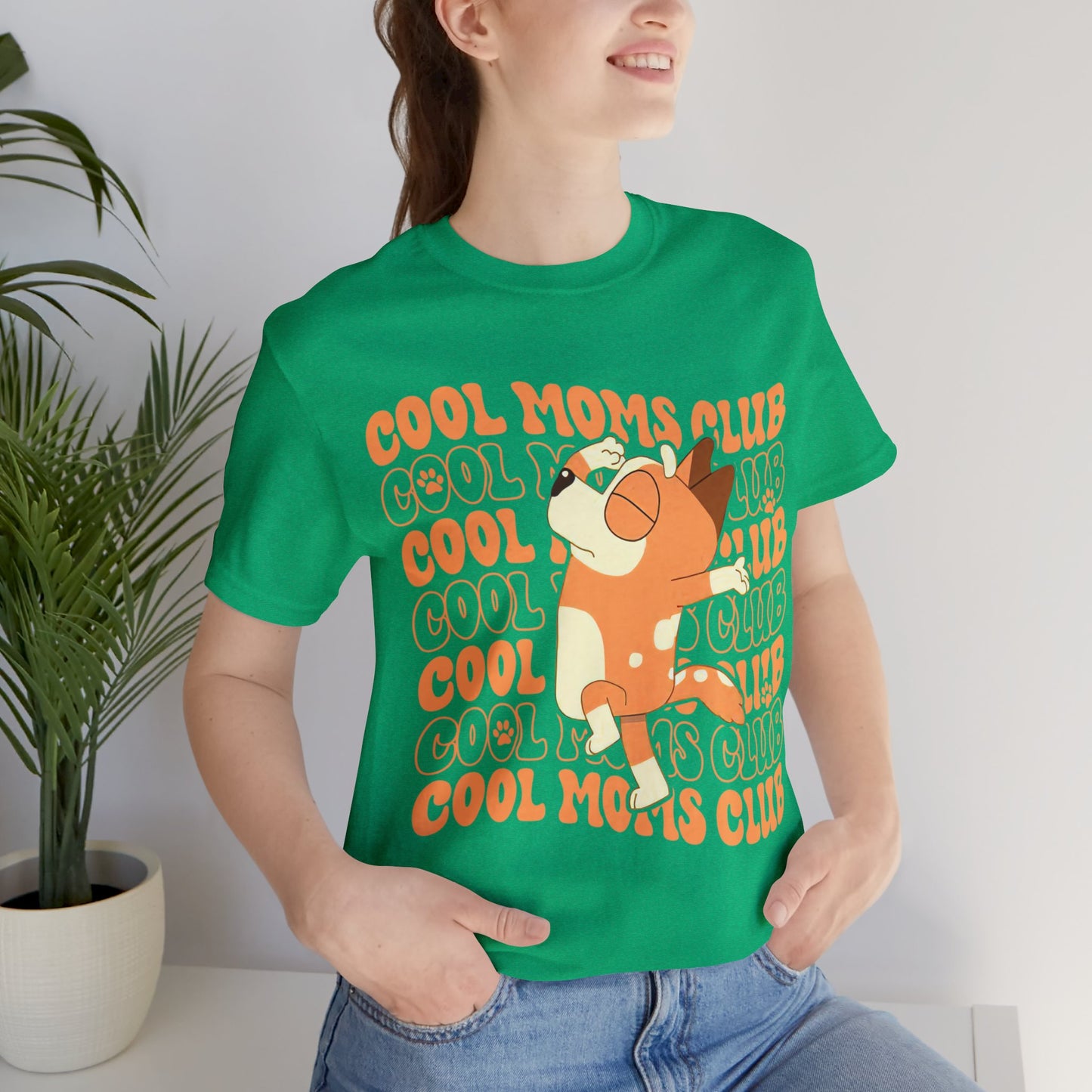 Cool Moms Club Short Sleeve Tshirt