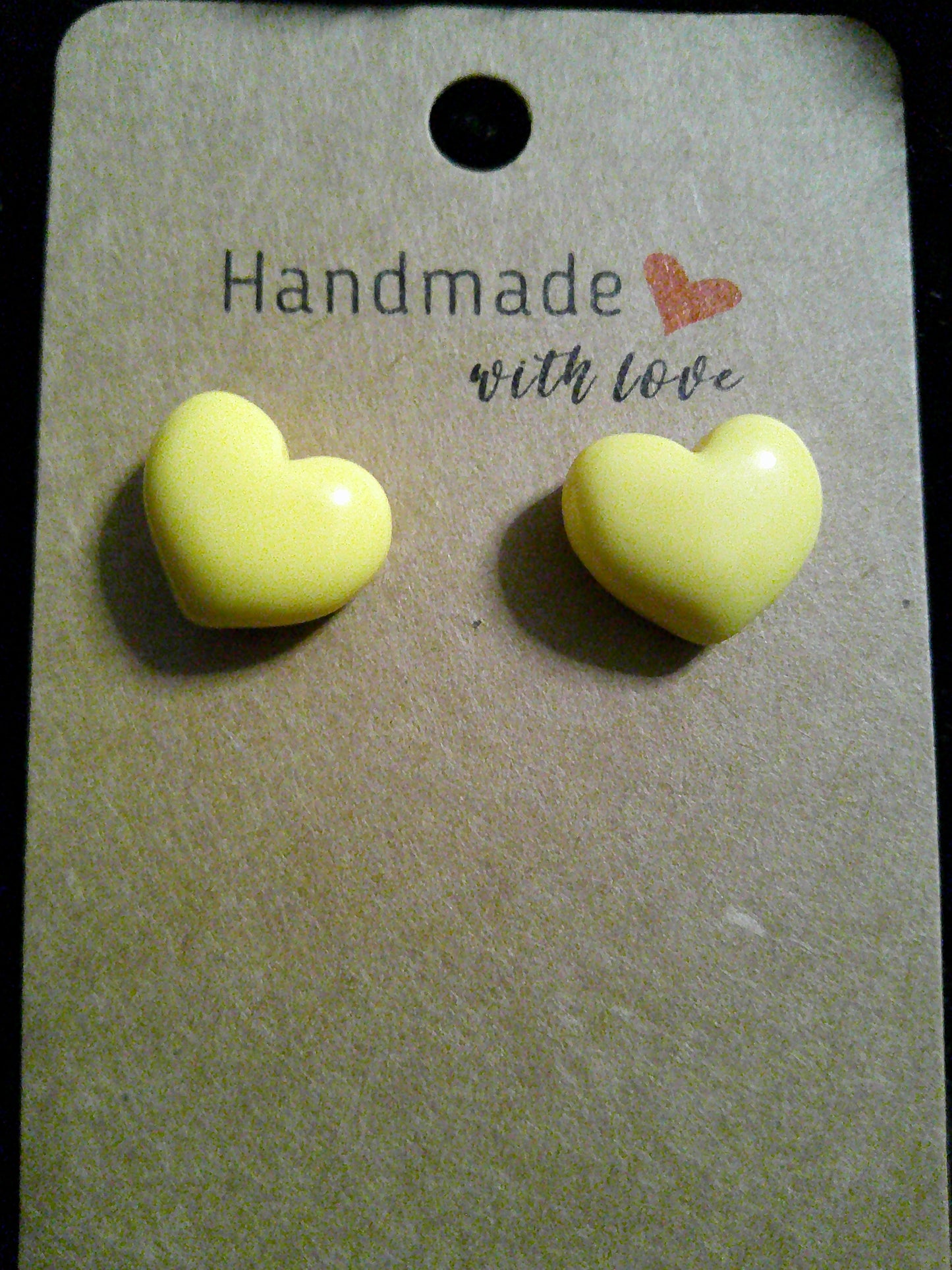 Light yellow heart