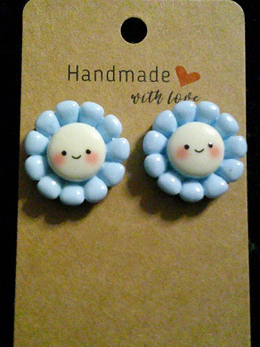Blue smiley flower
