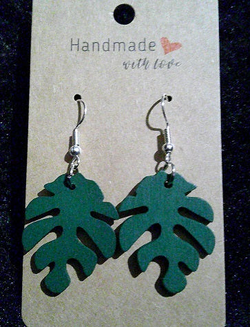 Boho dark green leaf