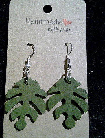 Boho green leaf