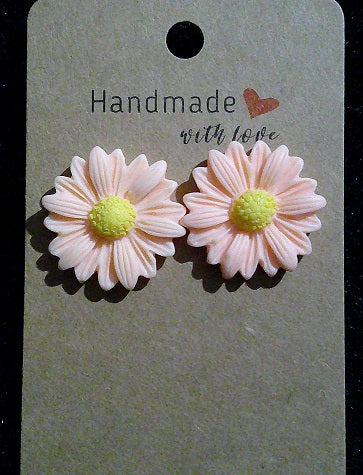 peach sunflowers