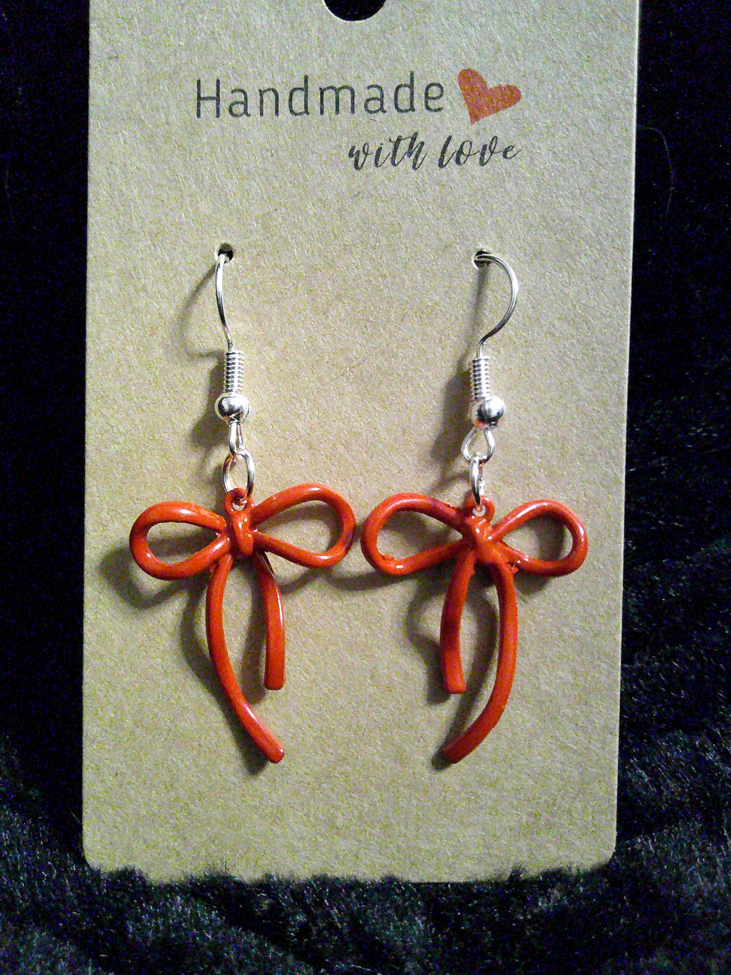 Red bow on silver