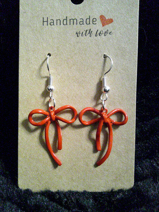Red bow on silver