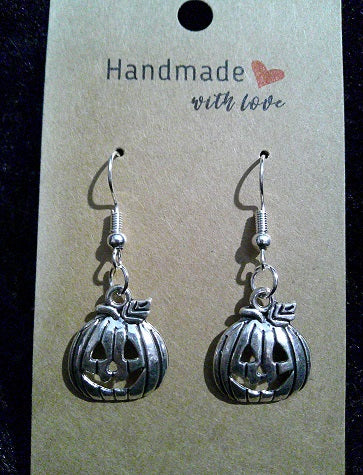 Silver jack-o-lantern