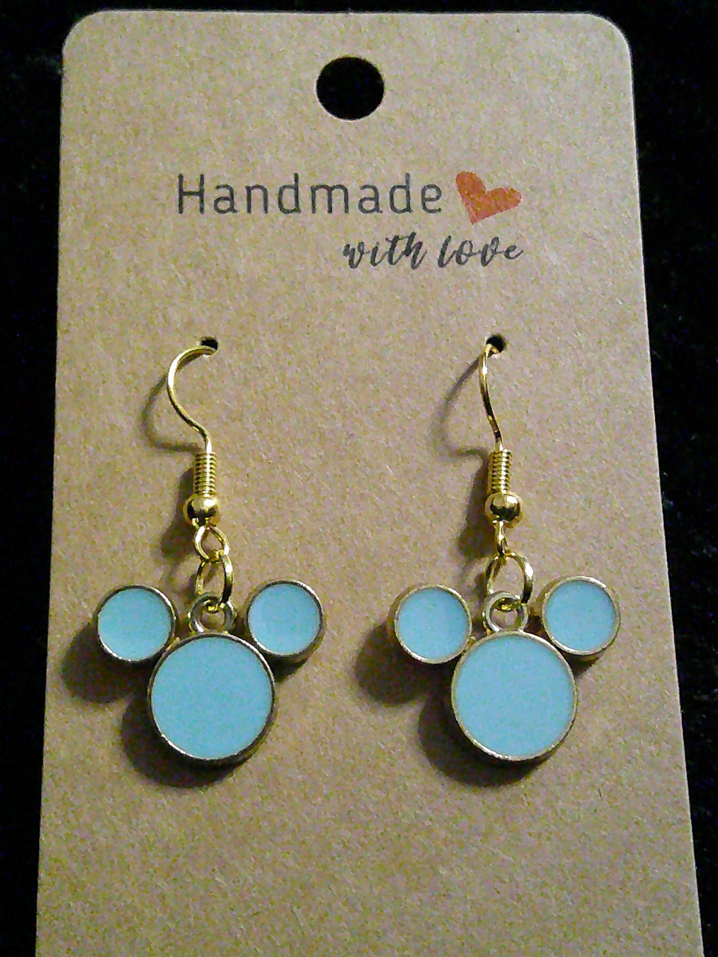 Turquoise mouse ears