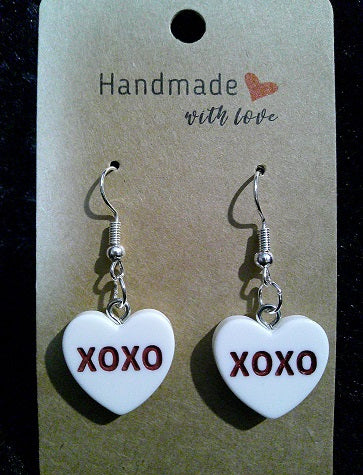 White XOXO heart